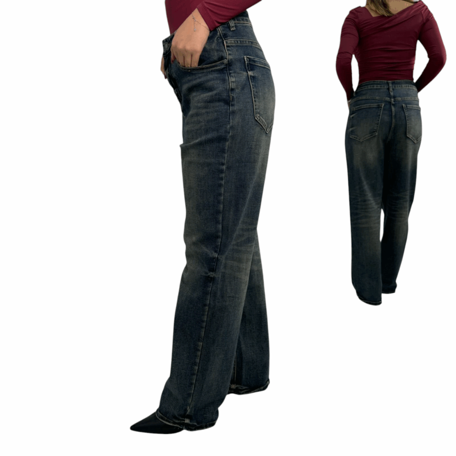 Jeans unisex offre una vestibilità che si adatta sia agli uomini che alle donne. il deasign li rende adatti per ogni occasione. - immagine 2
