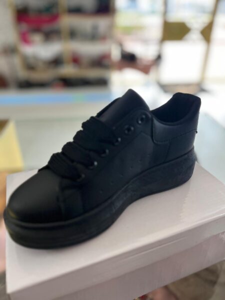 Sniker black