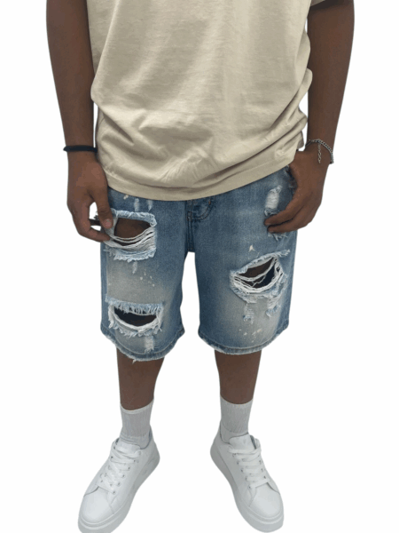 Jeans aml corto strappato