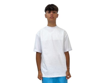 T-shirt bianca texture bianca sul petto